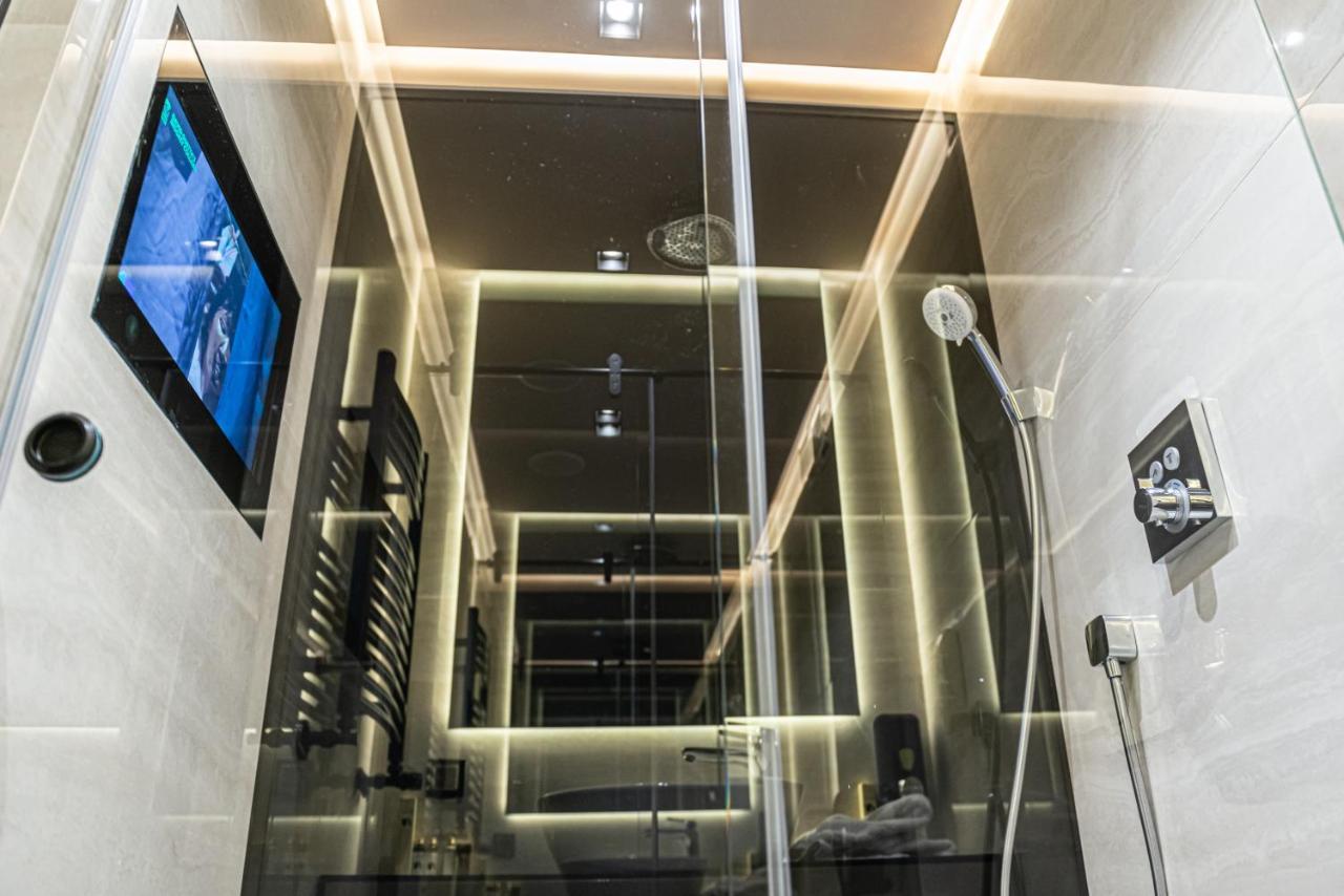 Marconio Wellness Private Pool & Spa - City Center Belgrade Luaran gambar